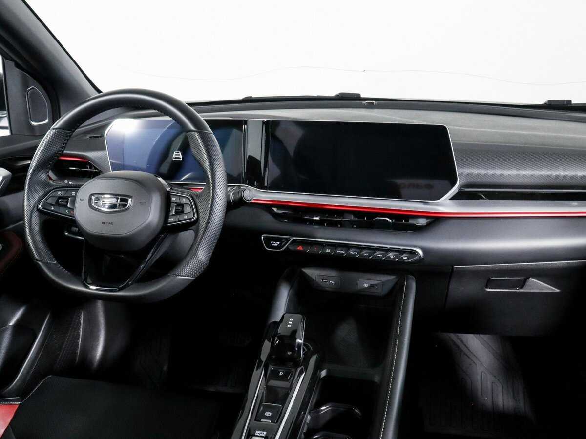 Geely Coolray 2023 года с пробегом. Фото: #8