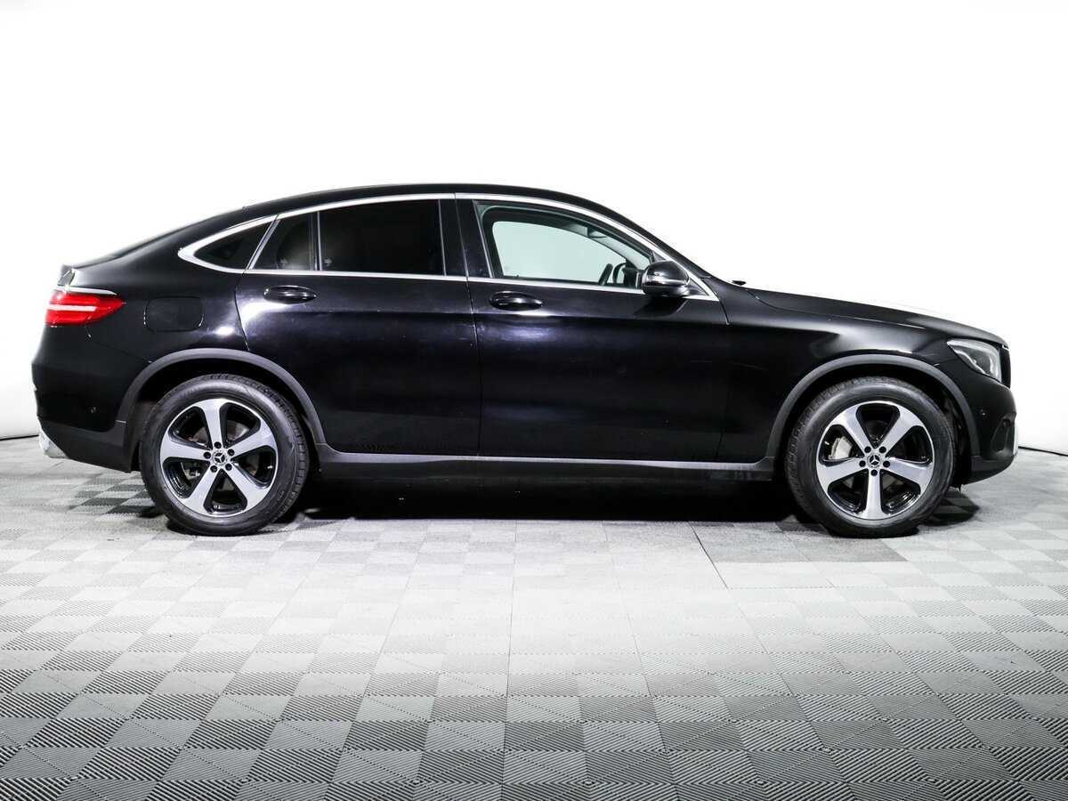 Mercedes-Benz GLC Coupe 2018 года с пробегом. Фото: #3