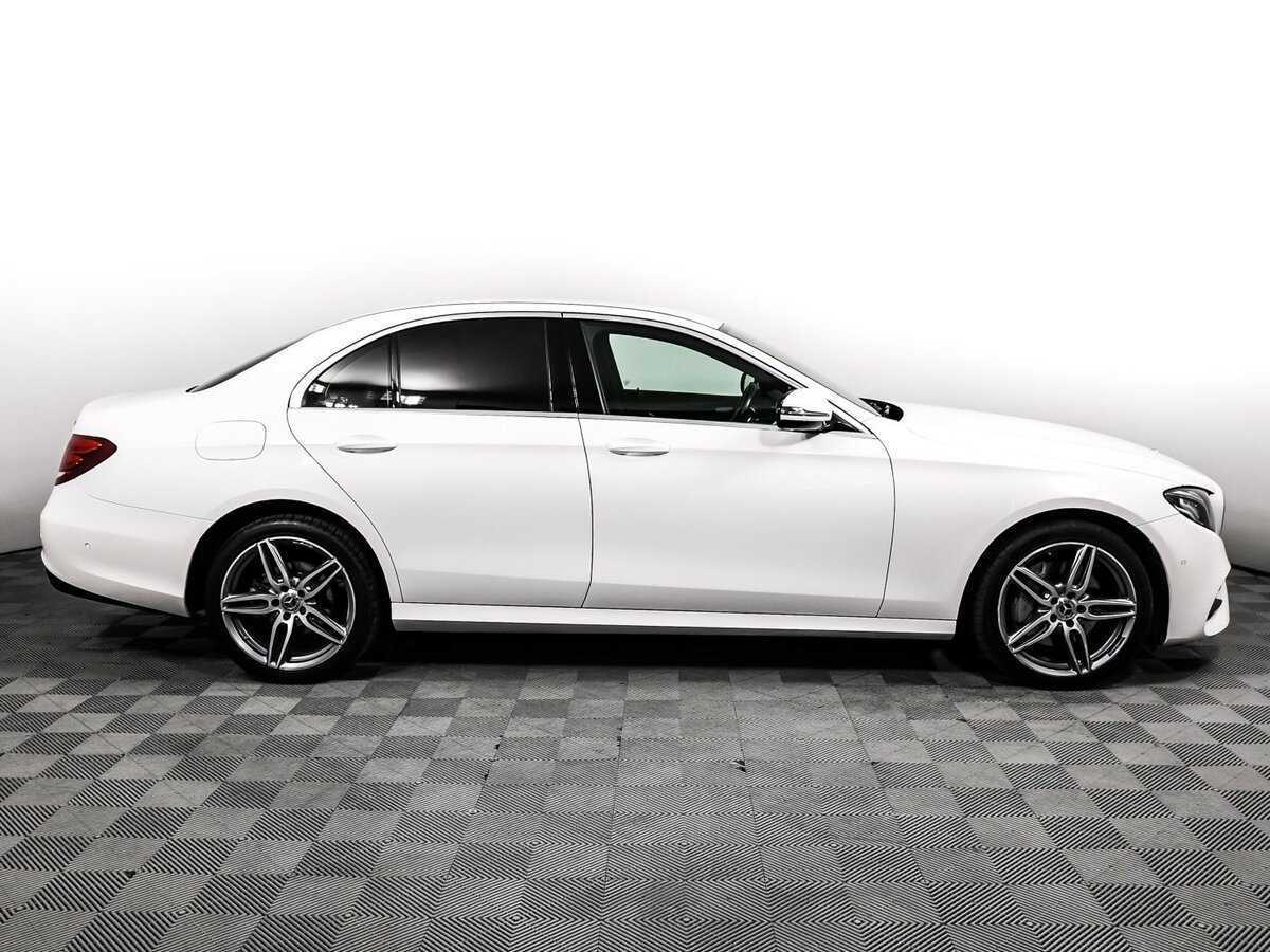 Mercedes-Benz E-Класс 2019 года с пробегом. Фото: #3