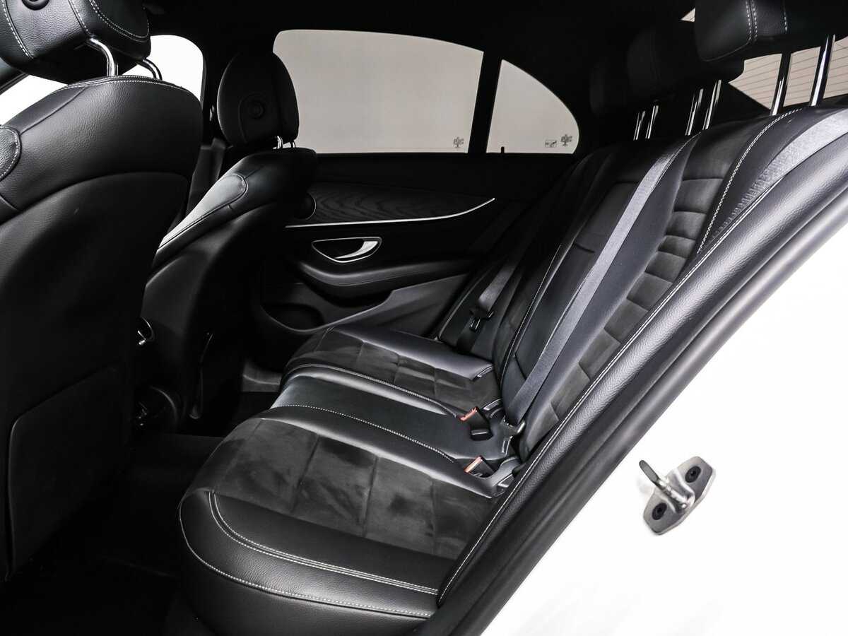 Mercedes-Benz E-Класс 2019 года с пробегом. Фото: #12