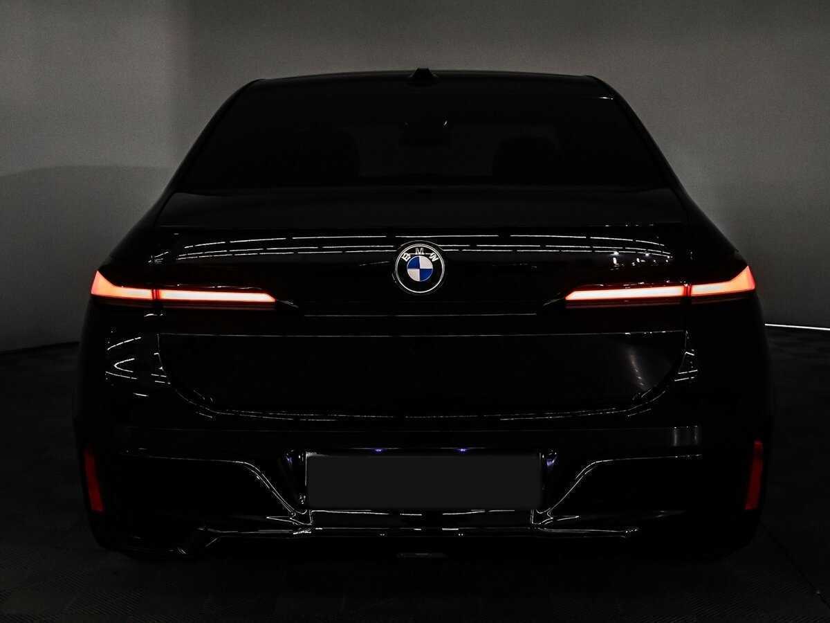 BMW 7 серии 2023 года с пробегом. Фото: #25