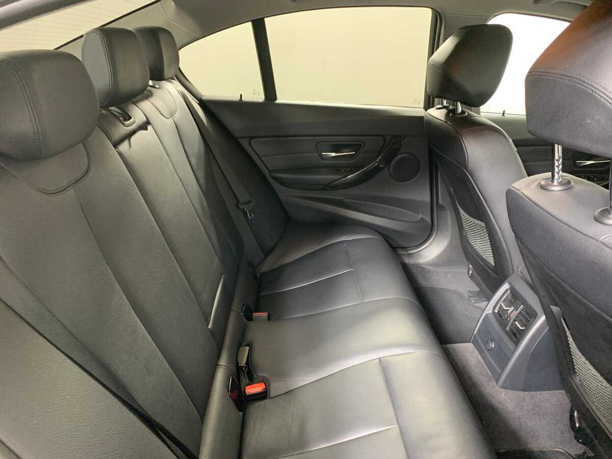 BMW 3 серии 2013 года с пробегом. Фото: #17