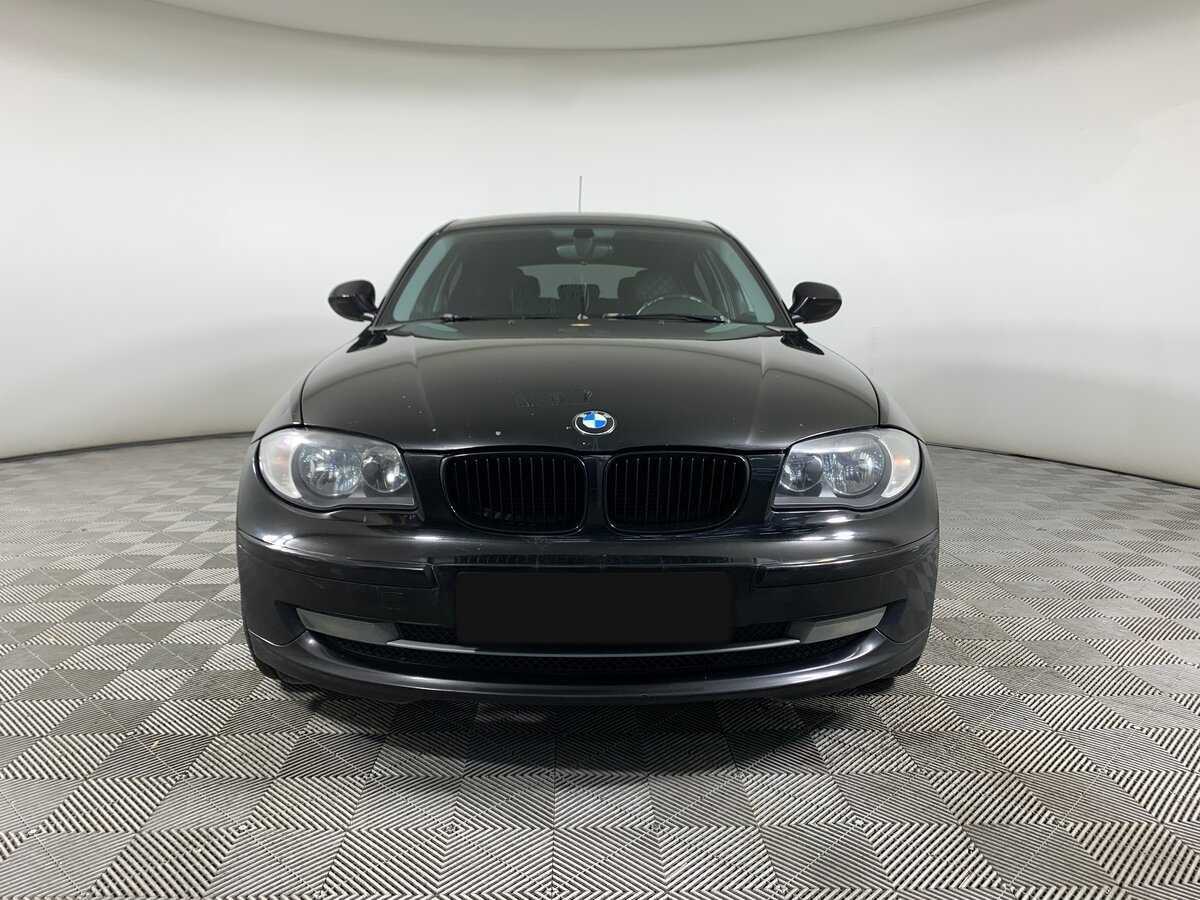 BMW 1 серии 2011 года с пробегом. Фото: #1