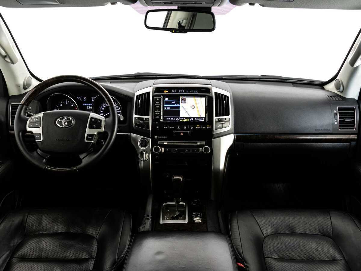 Toyota Land Cruiser 2013 года с пробегом. Фото: #11