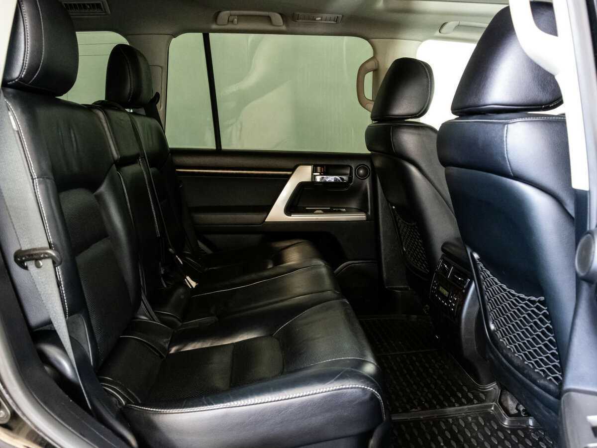 Toyota Land Cruiser 2013 года с пробегом. Фото: #22
