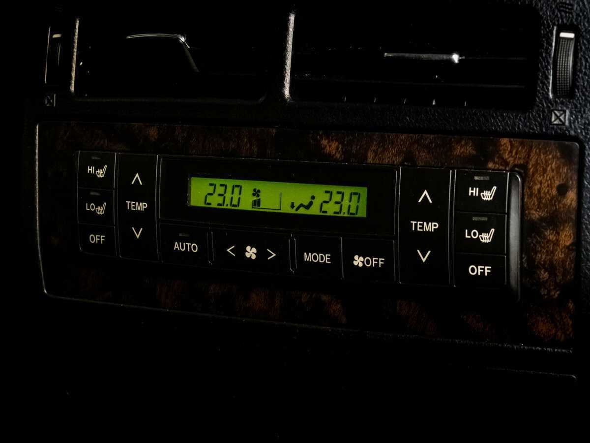 Toyota Land Cruiser 2013 года с пробегом. Фото: #25