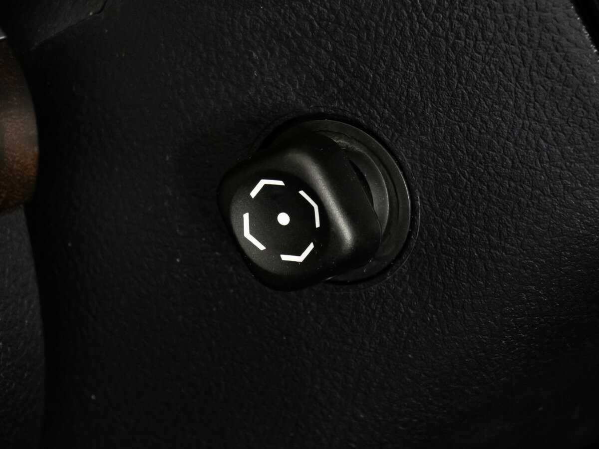 Toyota Land Cruiser 2013 года с пробегом. Фото: #29