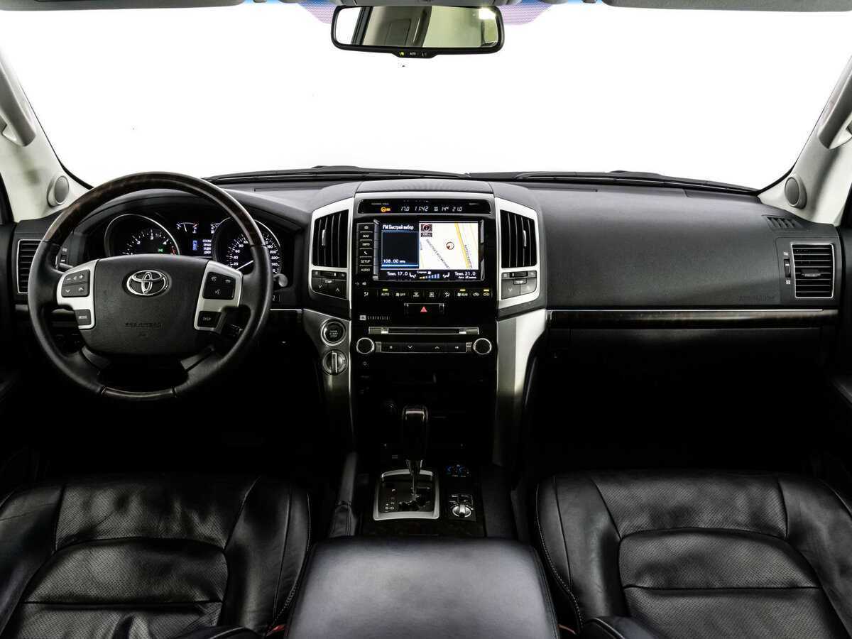Toyota Land Cruiser 2012 года с пробегом. Фото: #7