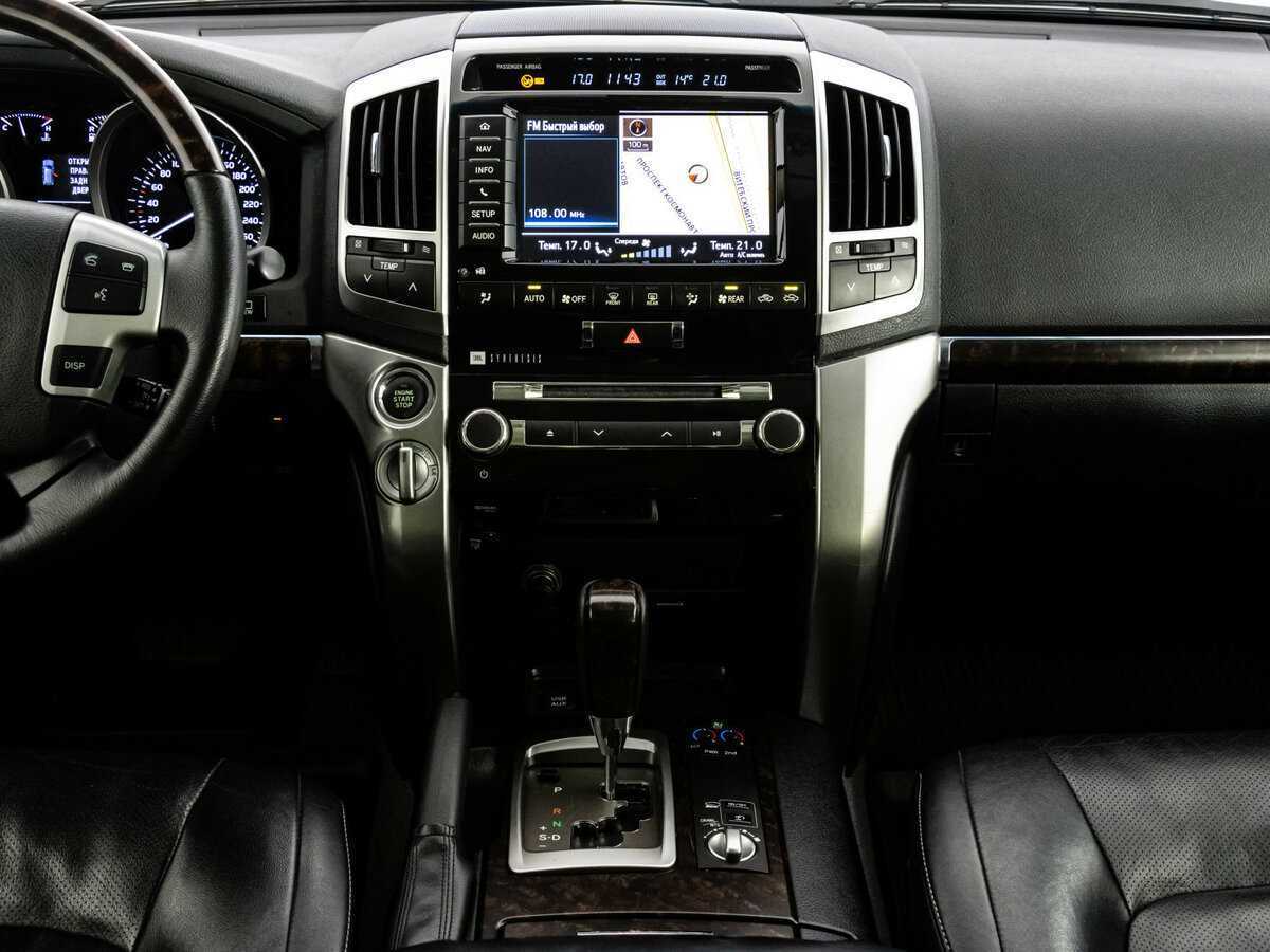 Toyota Land Cruiser 2012 года с пробегом. Фото: #12