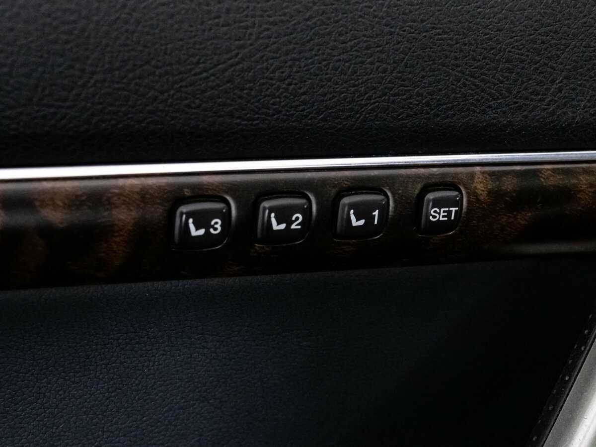 Toyota Land Cruiser 2012 года с пробегом. Фото: #26