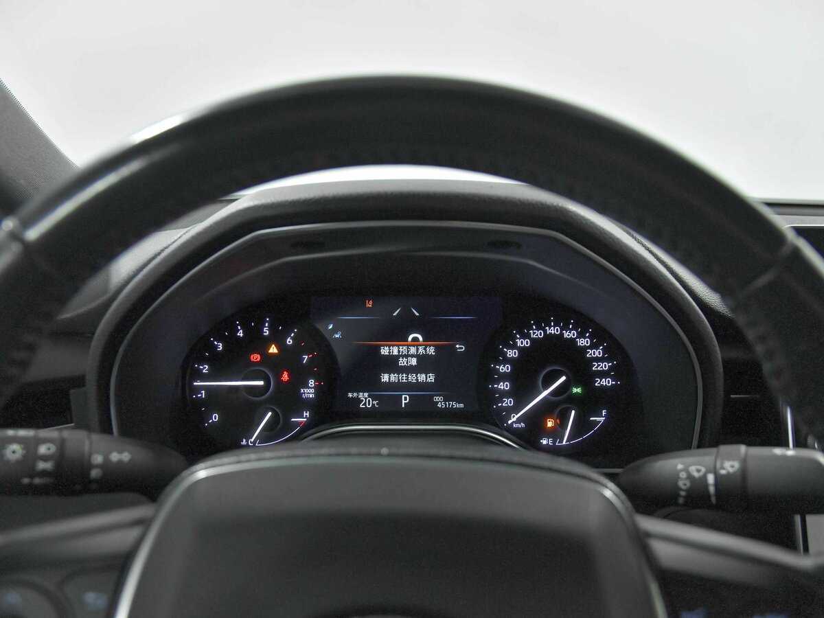 Toyota Avalon 2021 года с пробегом. Фото: #7