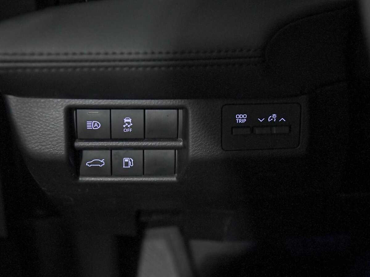 Toyota Avalon 2021 года с пробегом. Фото: #14