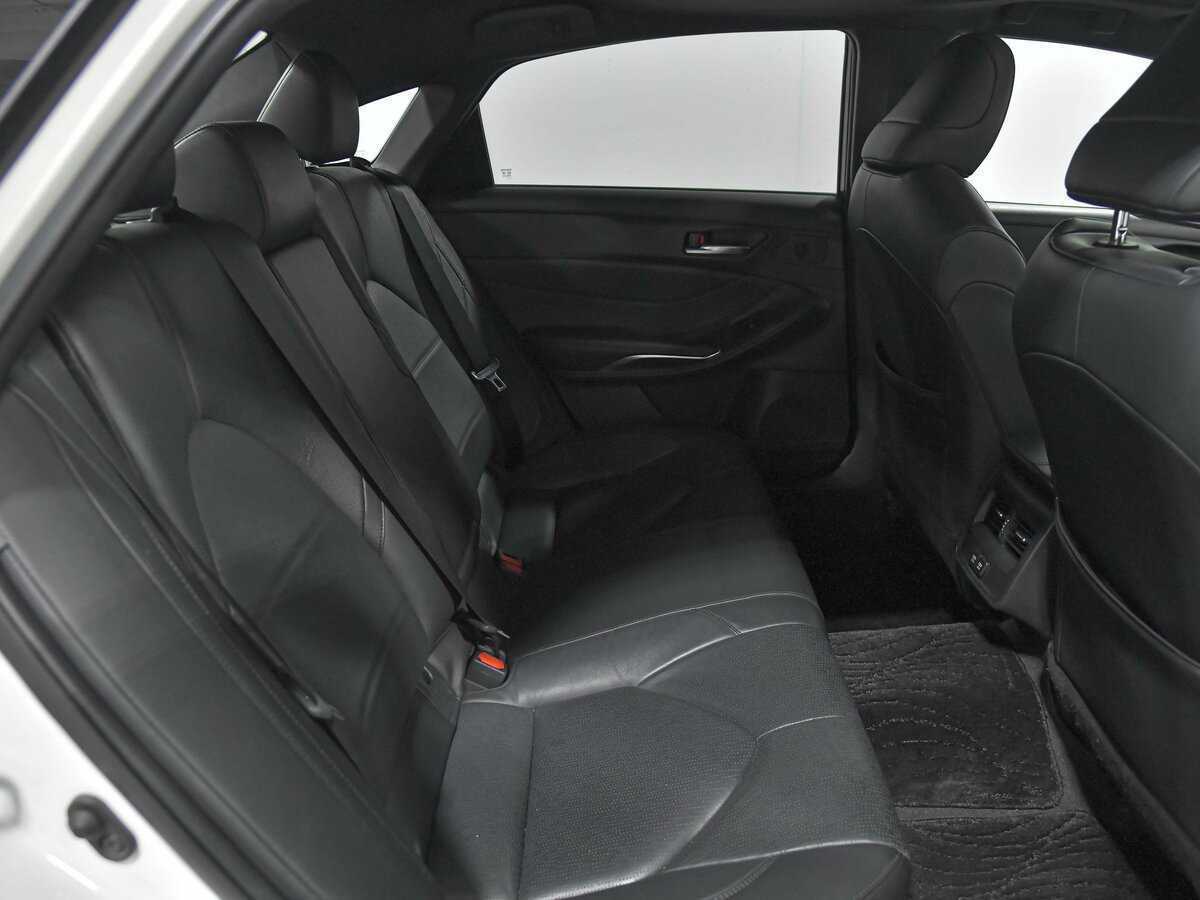 Toyota Avalon 2021 года с пробегом. Фото: #15