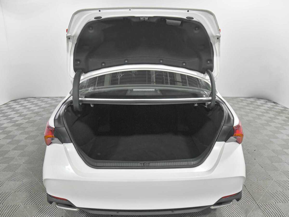 Toyota Avalon 2021 года с пробегом. Фото: #18