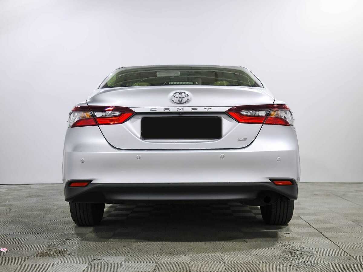 Toyota Camry 2023 года с пробегом. Фото: #4