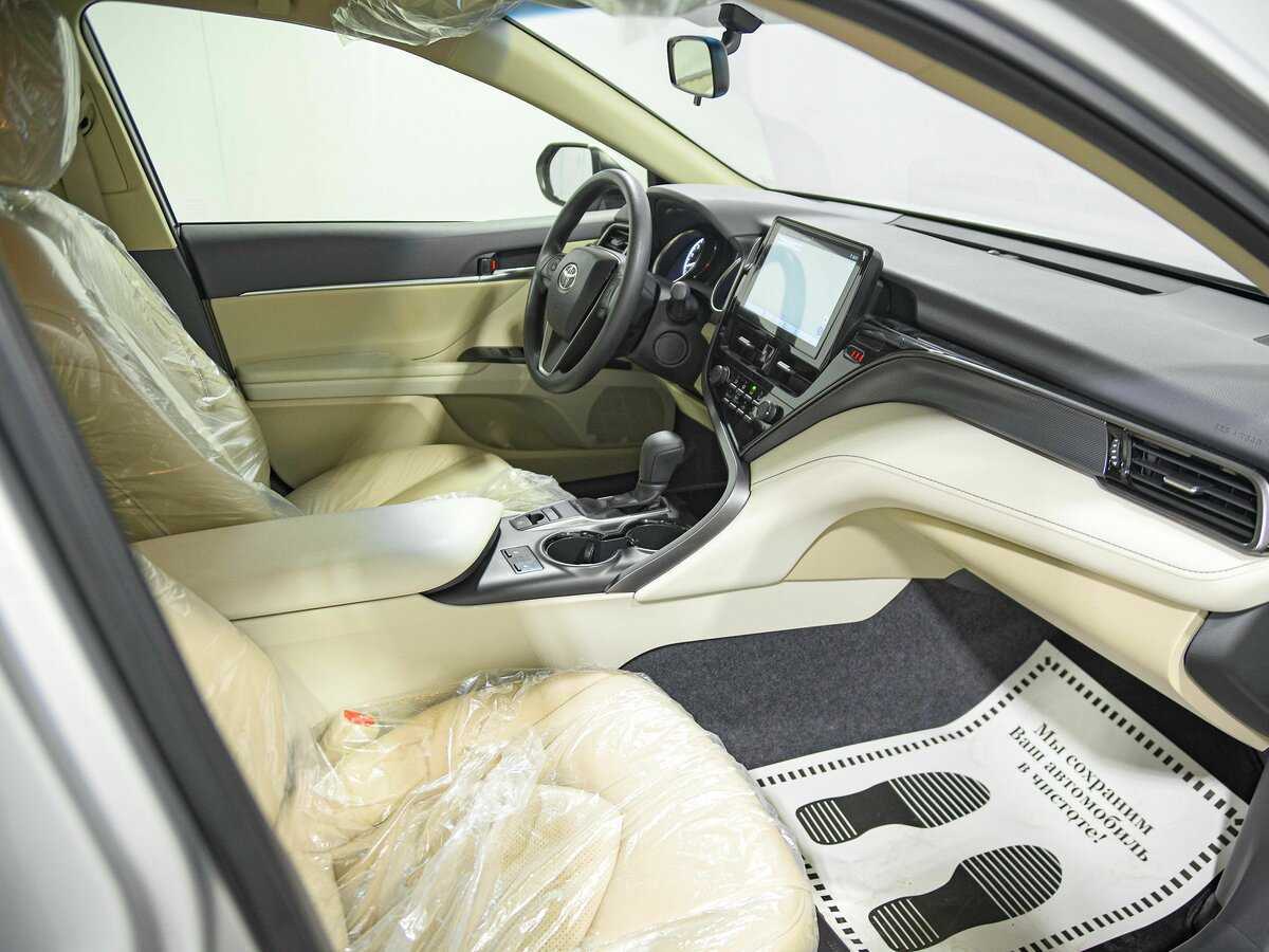 Toyota Camry 2023 года с пробегом. Фото: #15