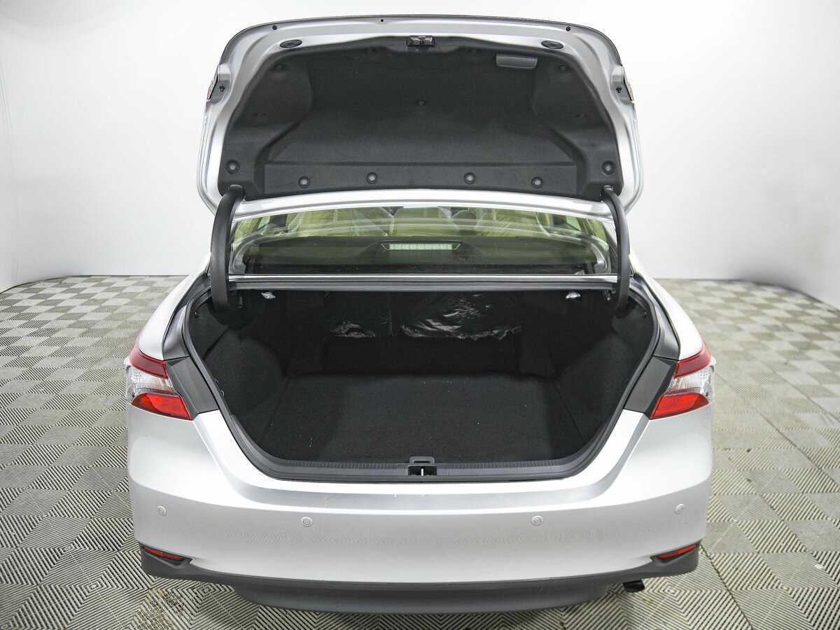 Toyota Camry 2023 года с пробегом. Фото: #16