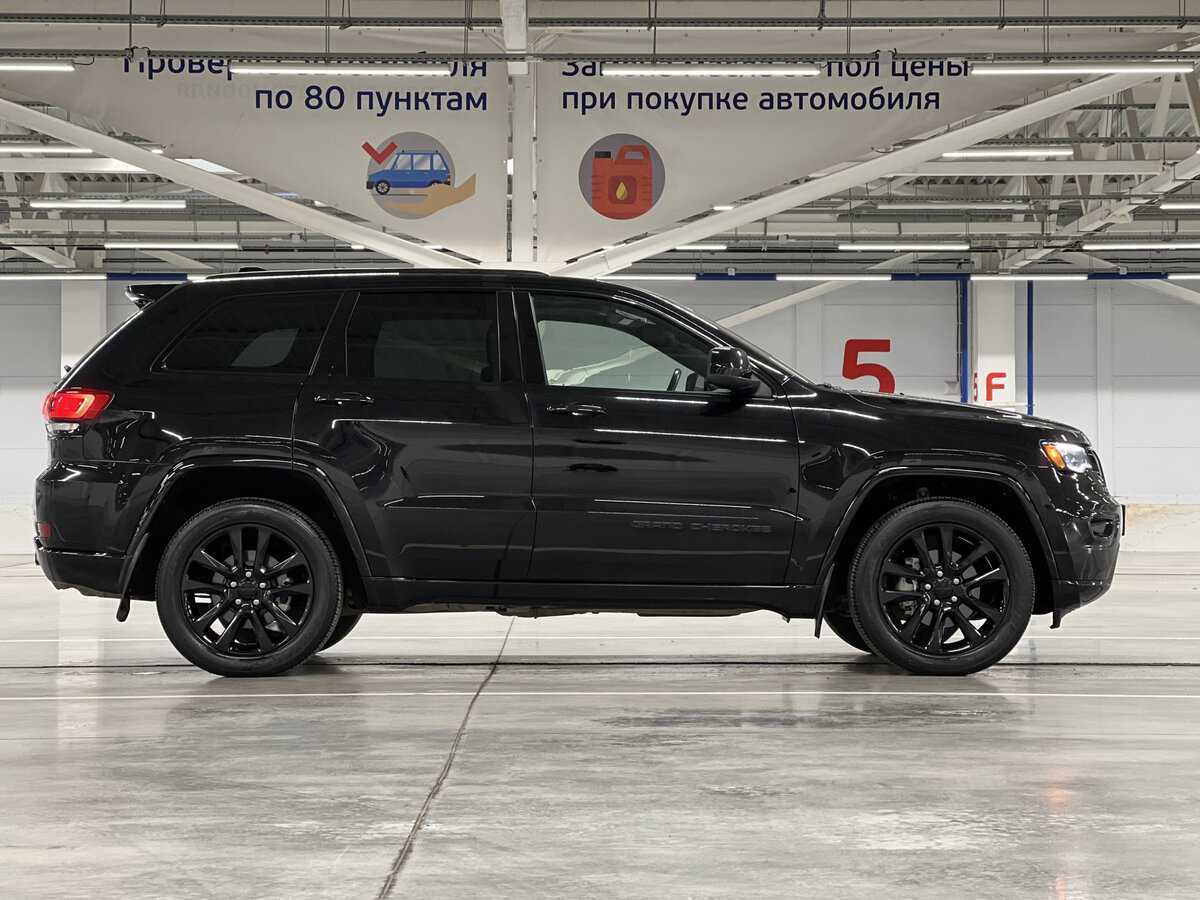 Jeep Grand Cherokee 2019 года с пробегом. Фото: #3