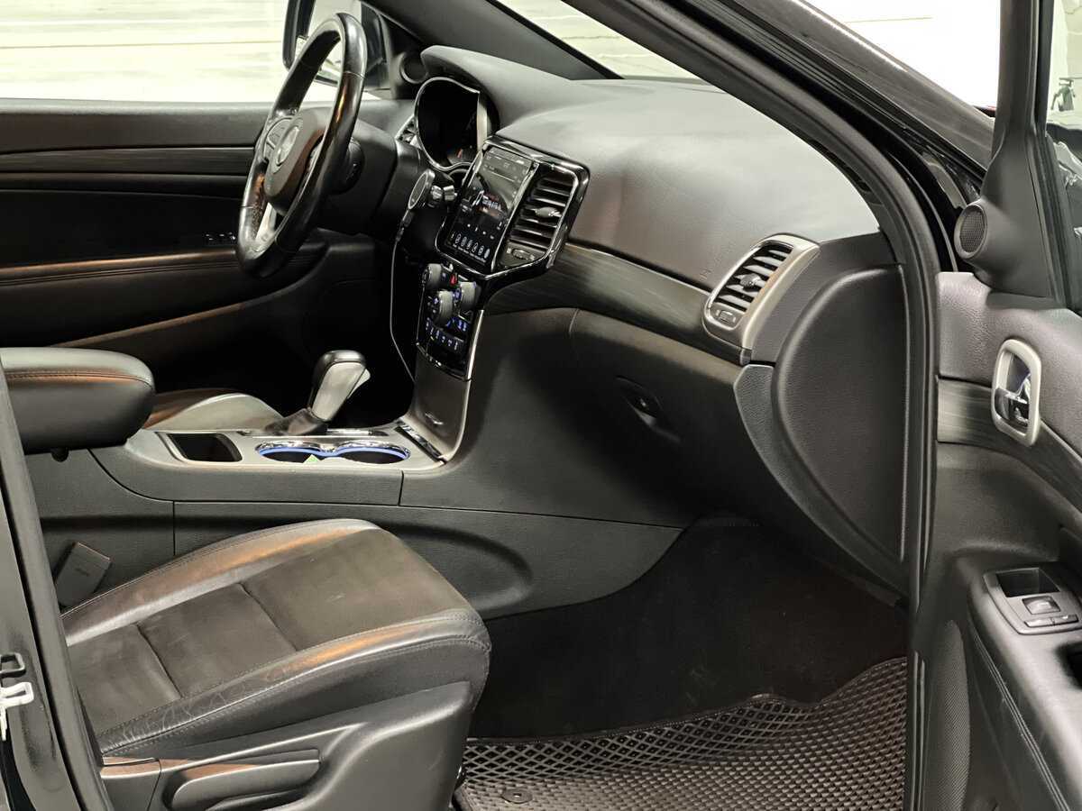 Jeep Grand Cherokee 2019 года с пробегом. Фото: #10