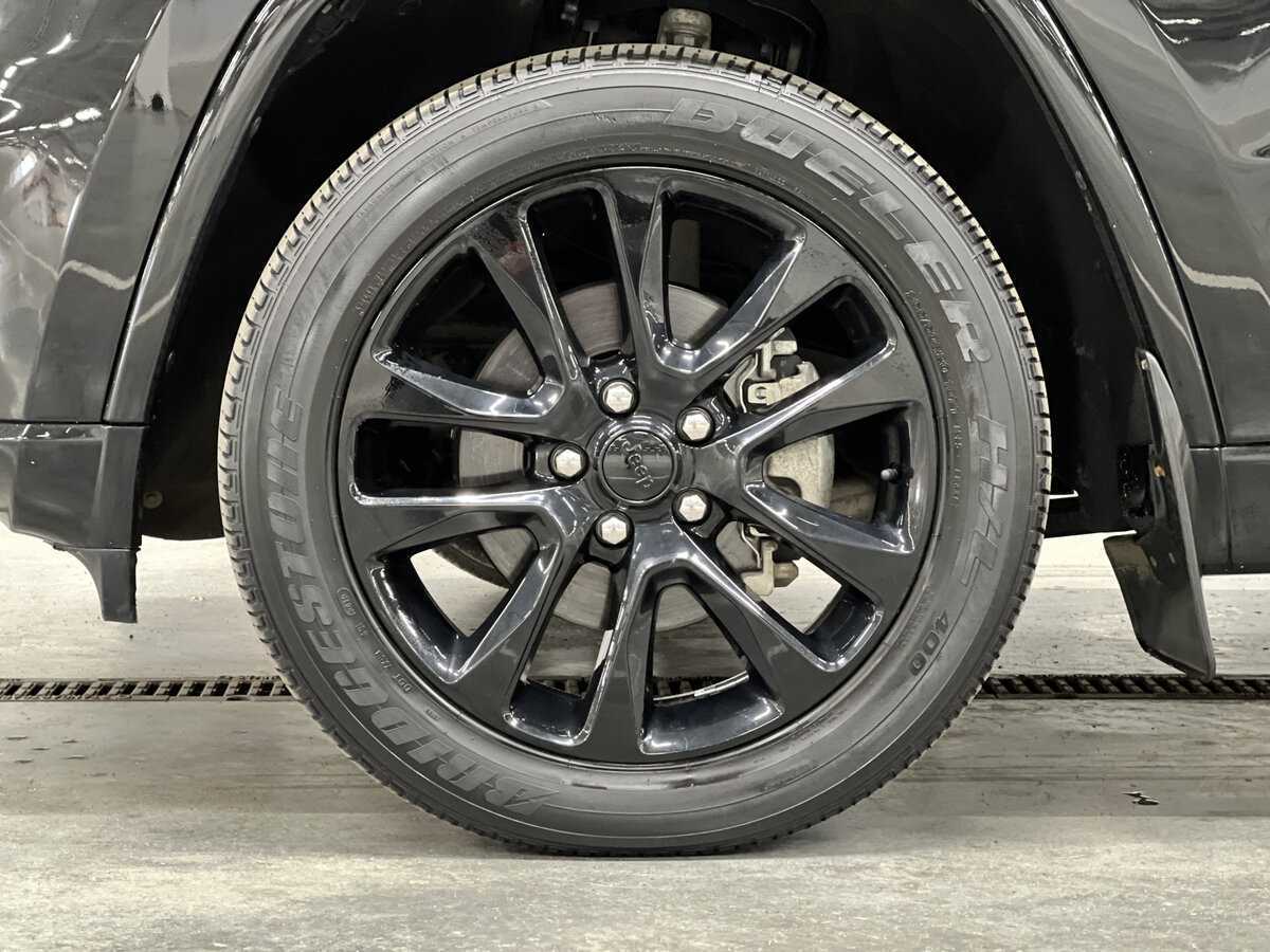 Jeep Grand Cherokee 2019 года с пробегом. Фото: #17