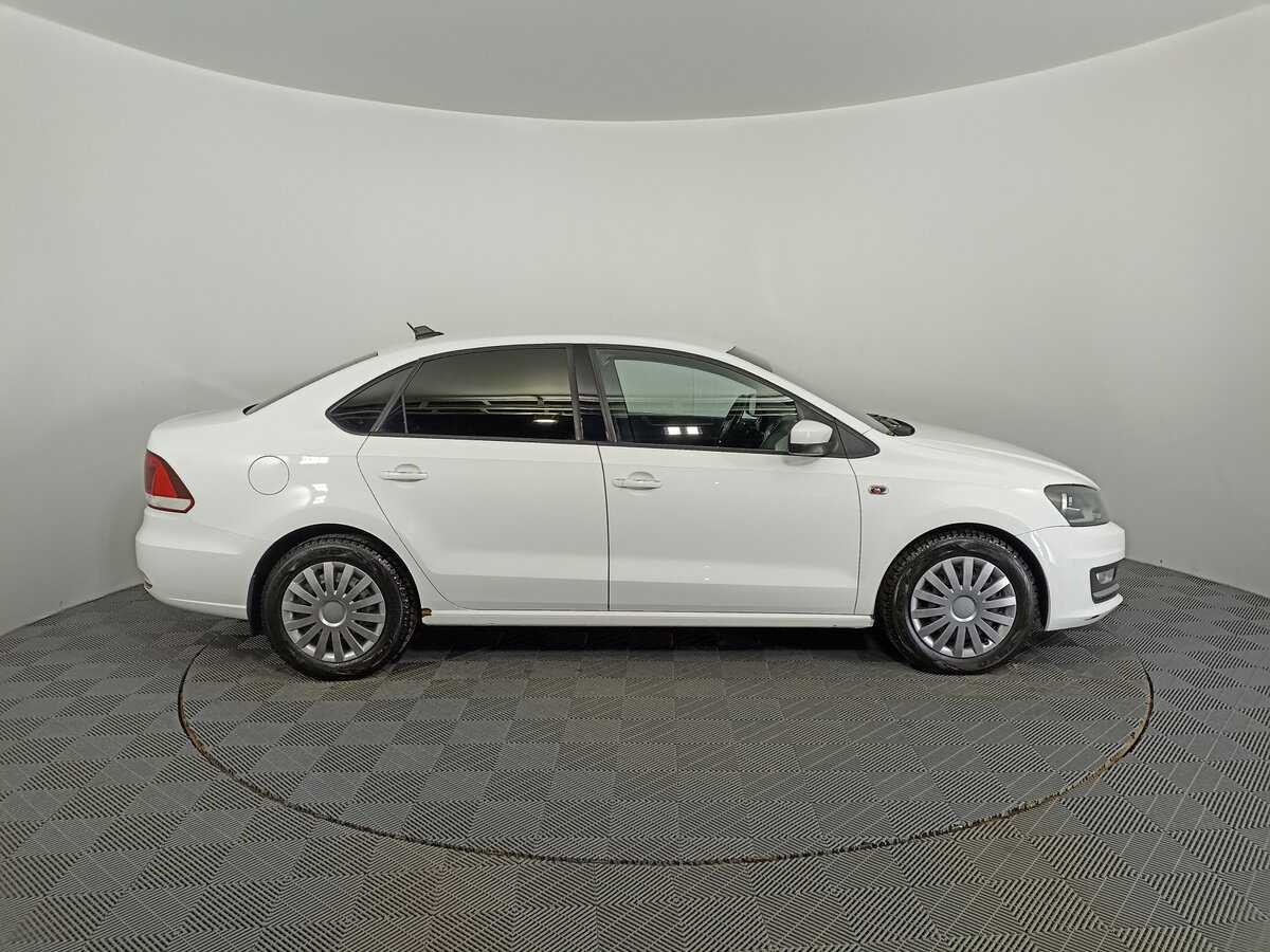 Б/У Фольксваген Поло 2017 года. Фото: #3