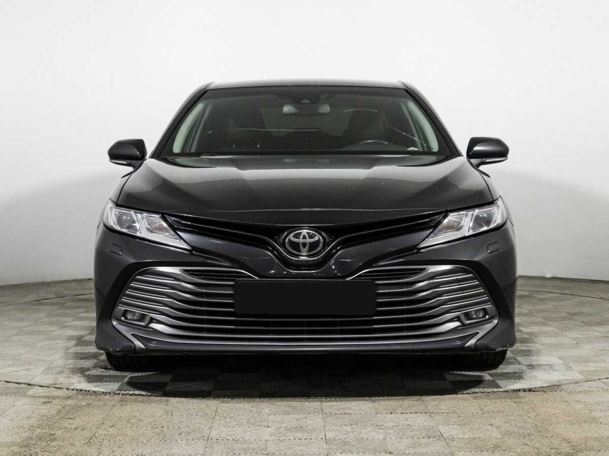 Toyota Camry 2019 года с пробегом. Фото: #1