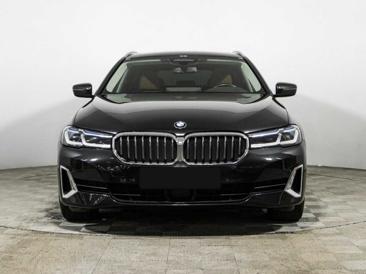 BMW 5 серии 2020 года с пробегом. Фото: #1