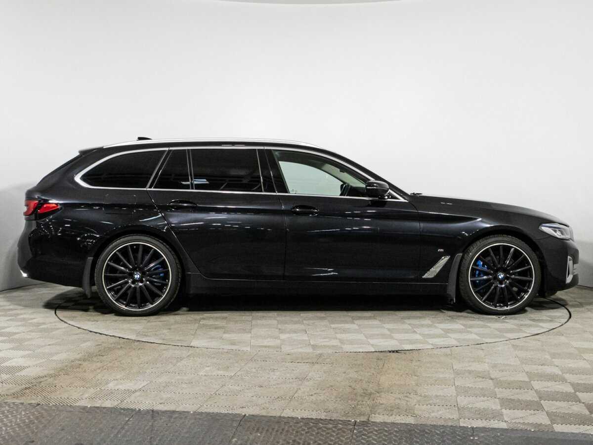BMW 5 серии 2020 года с пробегом. Фото: #3