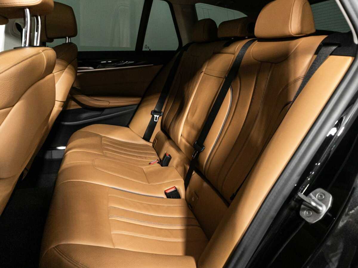 BMW 5 серии 2020 года с пробегом. Фото: #9