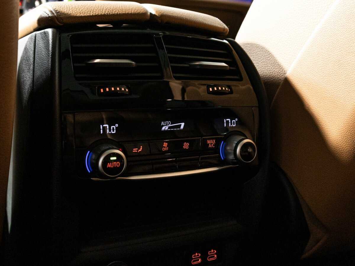 BMW 5 серии 2020 года с пробегом. Фото: #18