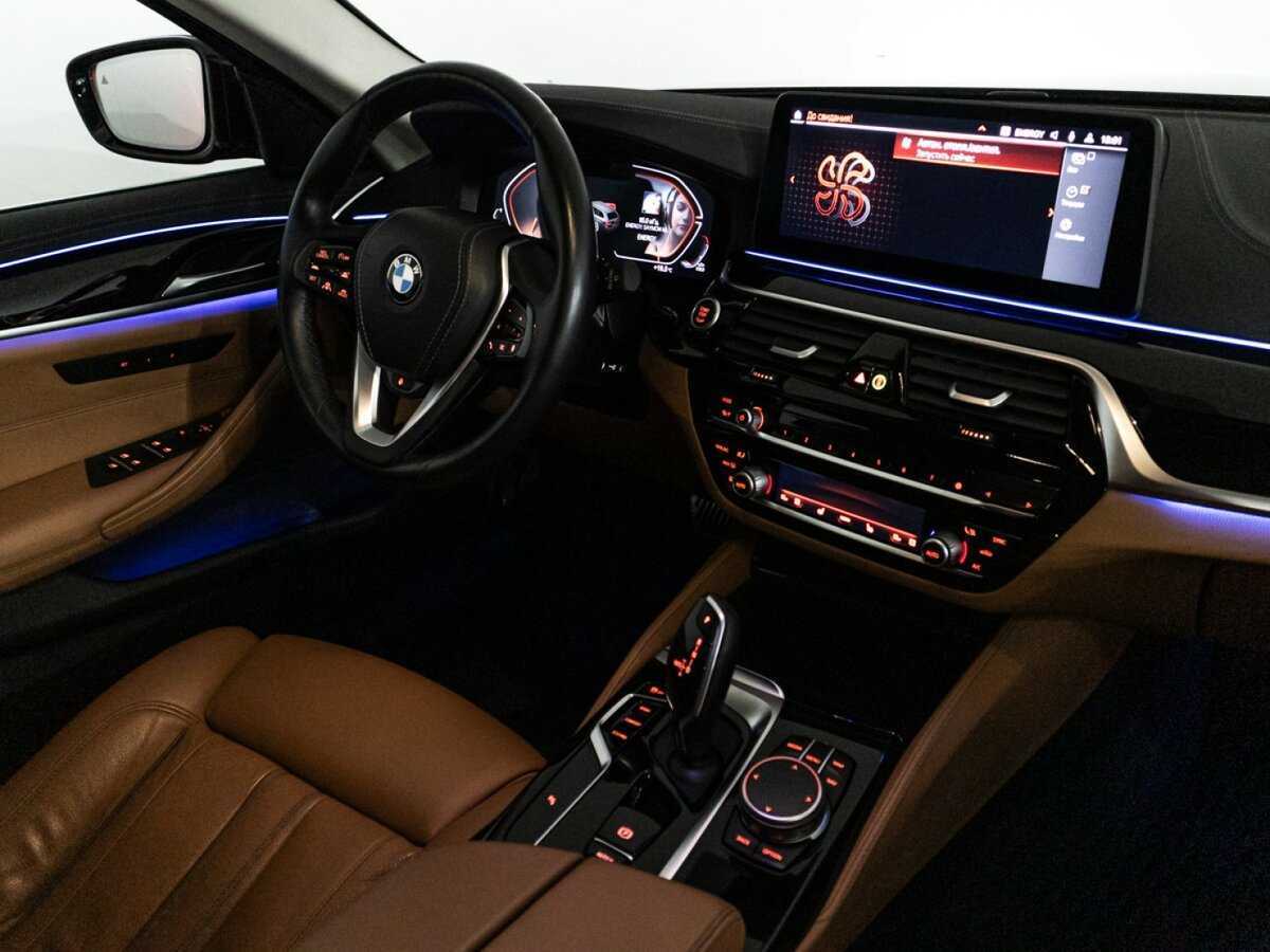BMW 5 серии 2020 года с пробегом. Фото: #29