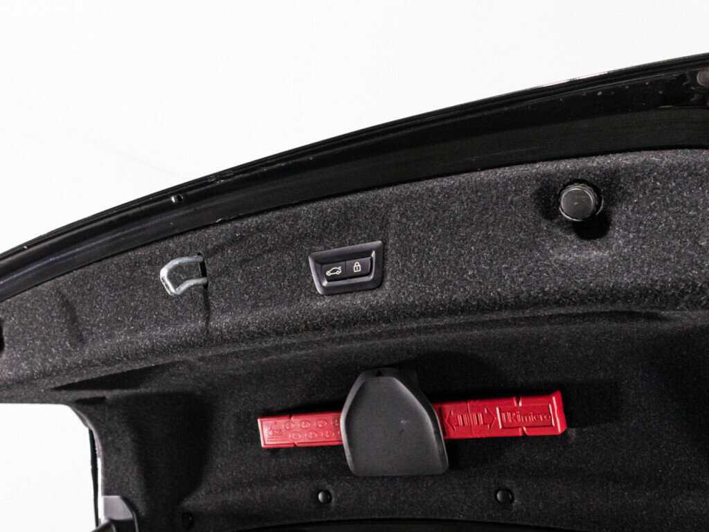 BMW 3 серии 2019 года с пробегом. Фото: #14