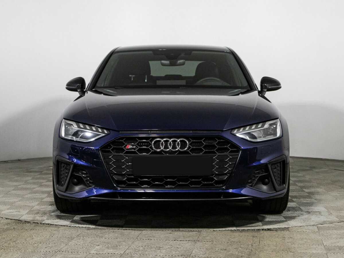 Audi A4 2020 года с пробегом. Фото: #1