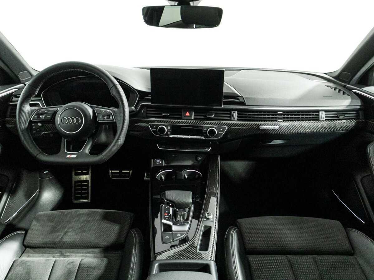 Audi A4 2020 года с пробегом. Фото: #12