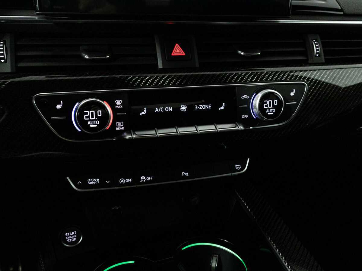 Audi A4 2020 года с пробегом. Фото: #18