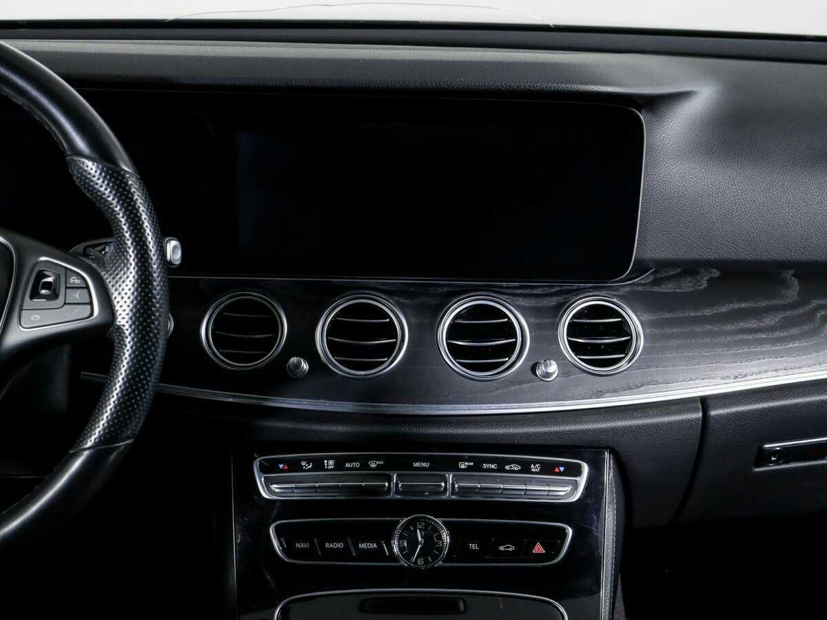 Mercedes-Benz E-Класс 2017 года с пробегом. Фото: #12