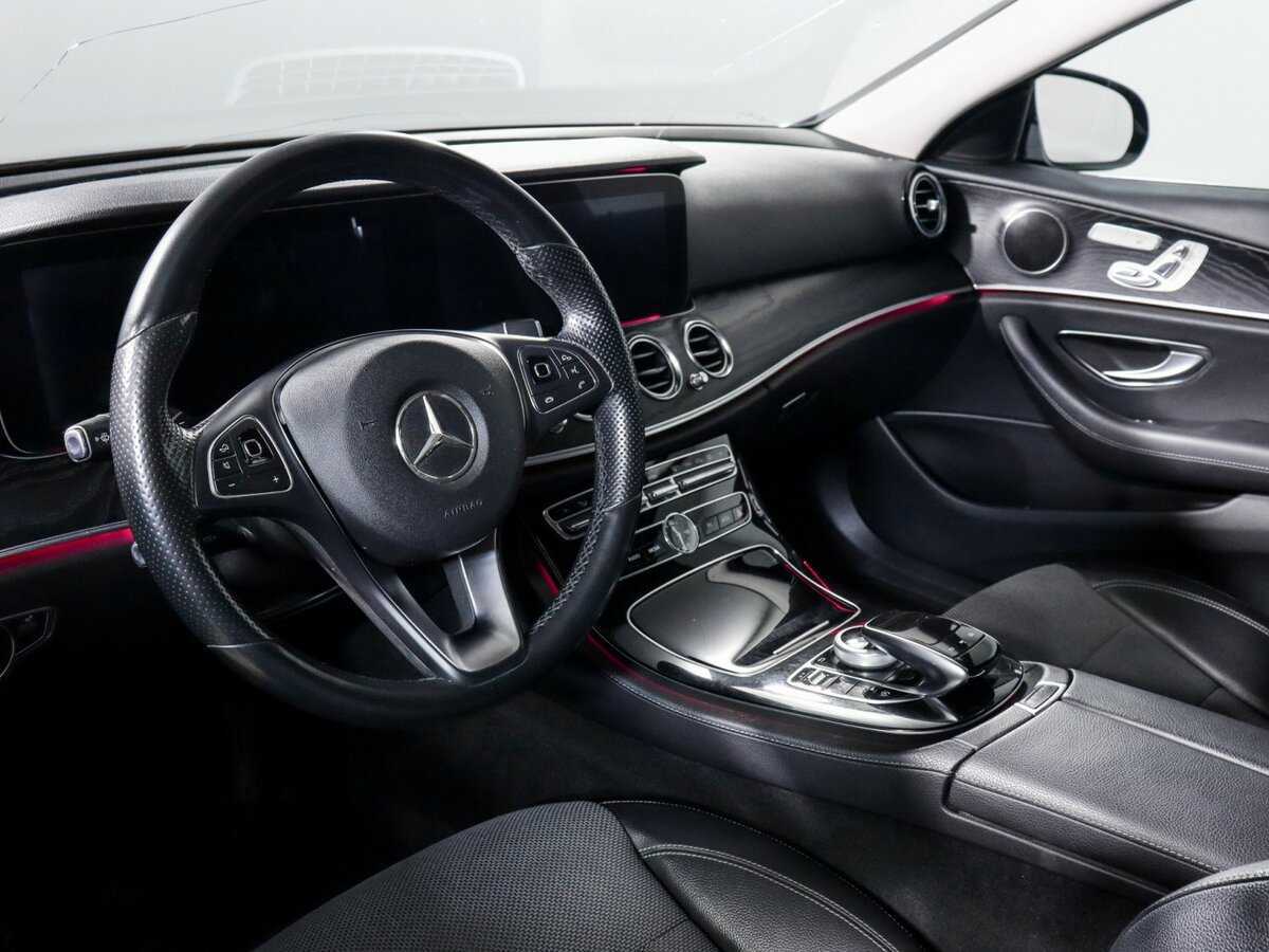 Mercedes-Benz E-Класс 2017 года с пробегом. Фото: #13