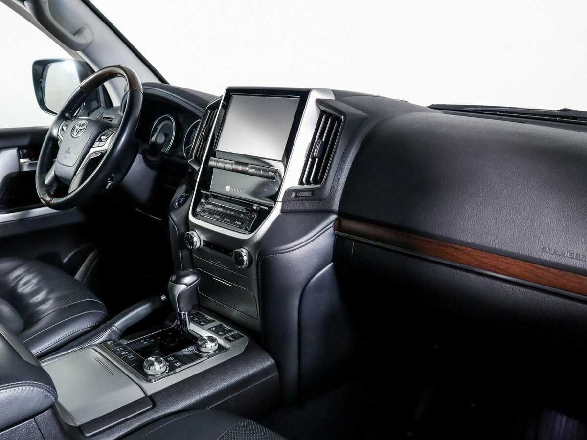 Toyota Land Cruiser 2016 года с пробегом. Фото: #8