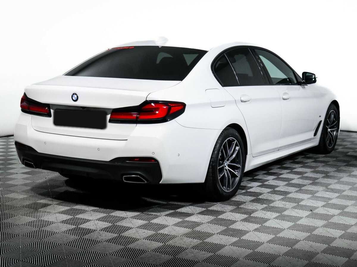 BMW 5 серии 2021 года с пробегом. Фото: #4
