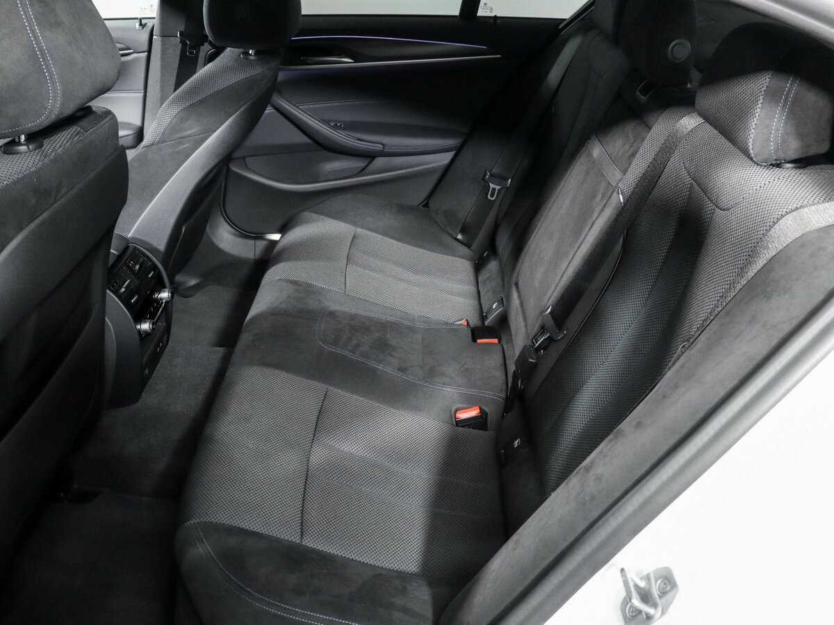 BMW 5 серии 2021 года с пробегом. Фото: #9