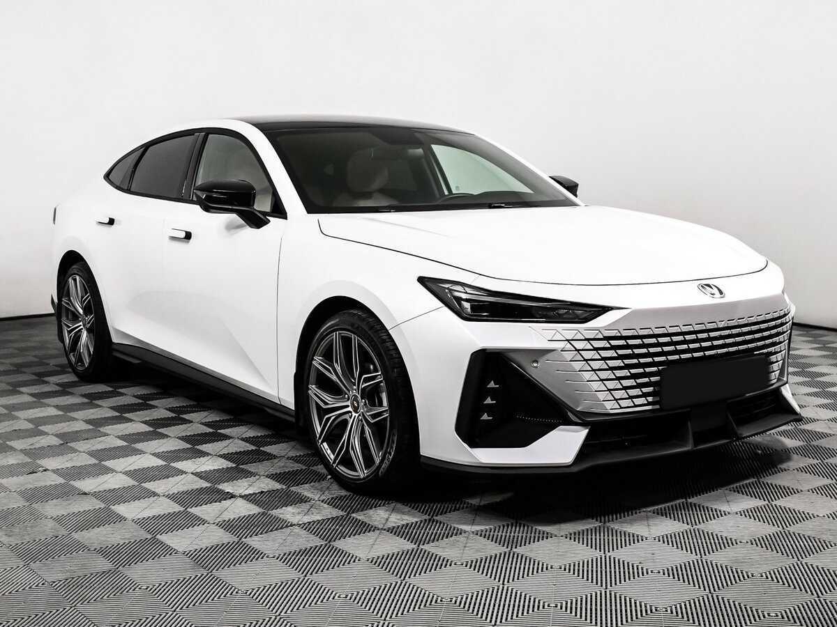 Changan UNI-V 2023 года с пробегом. Фото: #2