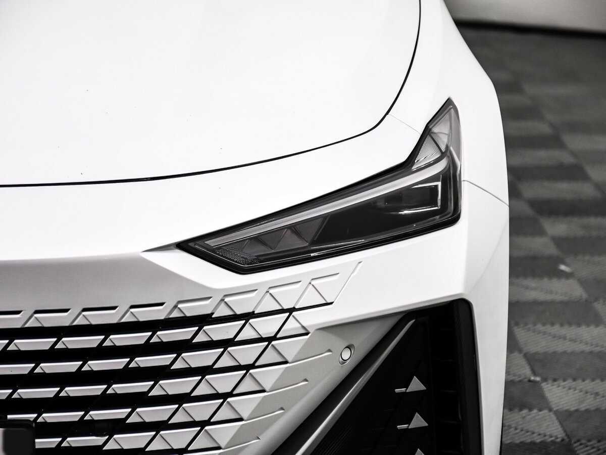 Changan UNI-V 2023 года с пробегом. Фото: #15