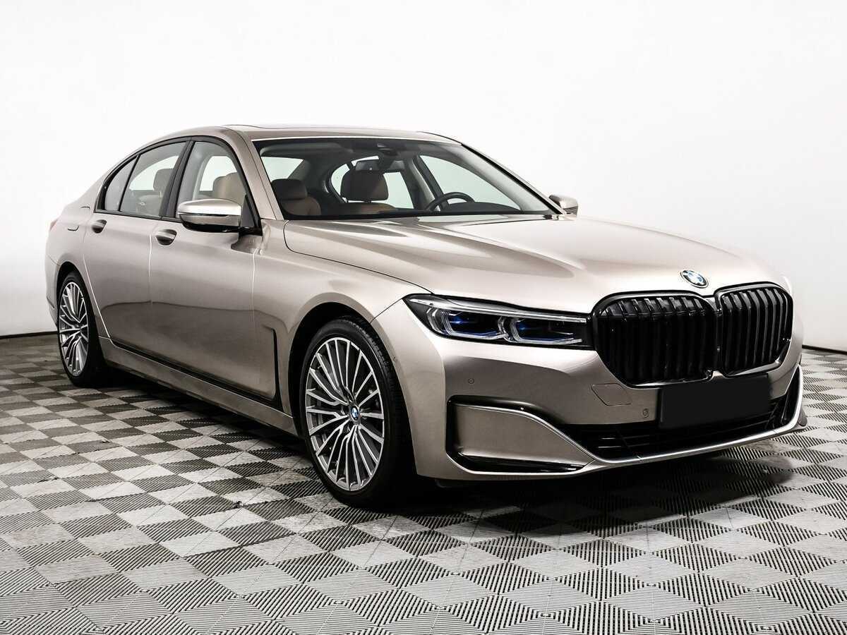 BMW 7 серии 2019 года с пробегом. Фото: #2