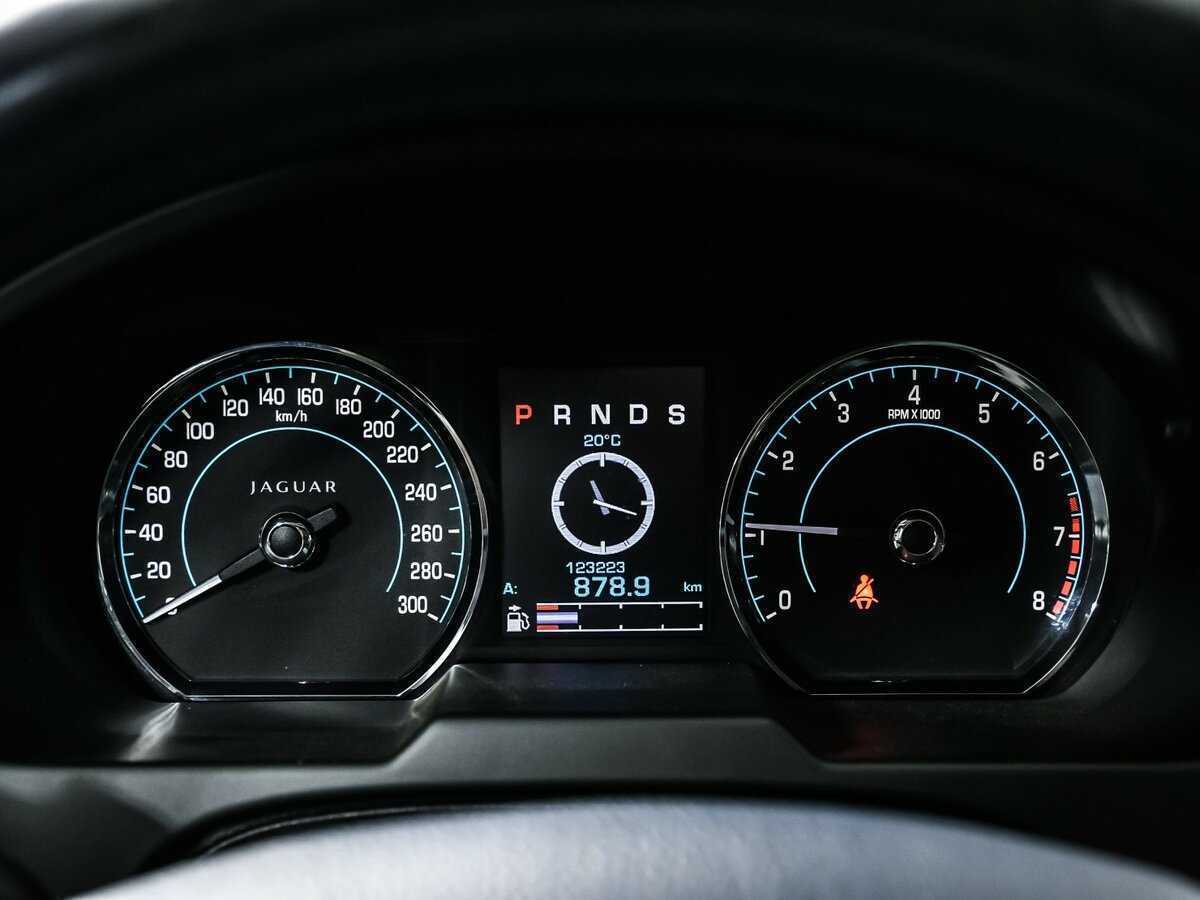 Jaguar XF 2012 года с пробегом. Фото: #9