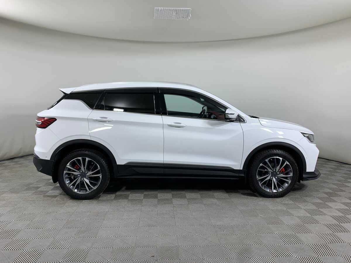 Geely Coolray 2023 года с пробегом. Фото: #3