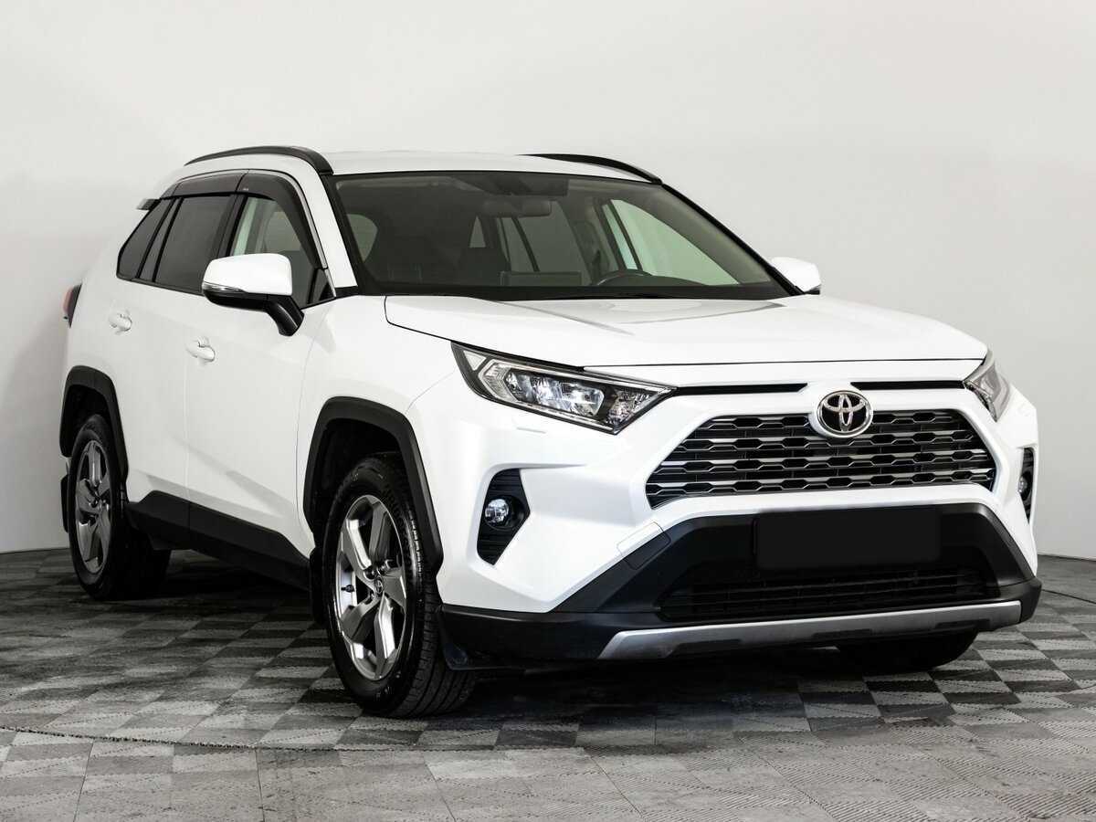 Toyota RAV4 2020 года с пробегом. Фото: #3