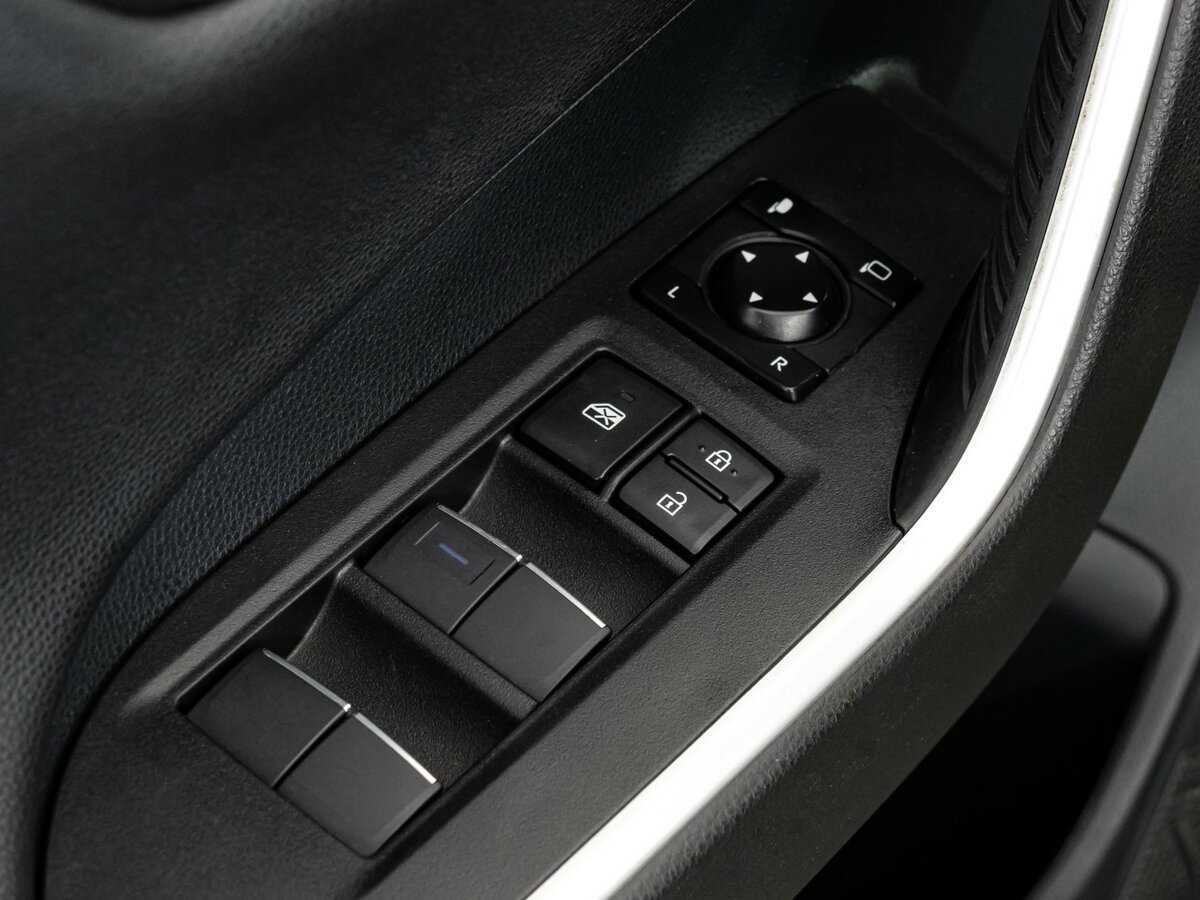 Toyota RAV4 2020 года с пробегом. Фото: #15