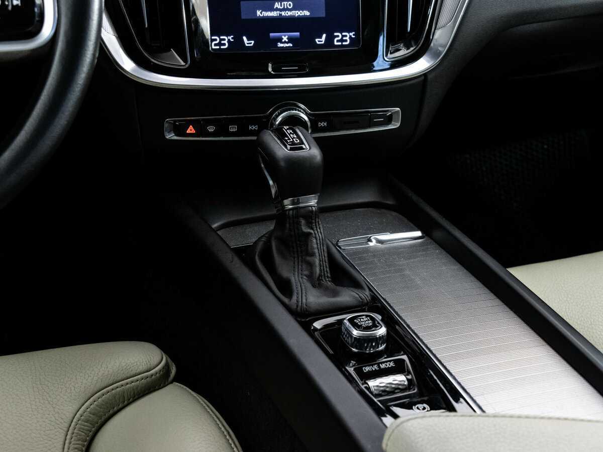 Volvo V60 Cross Country 2019 года с пробегом. Фото: #11