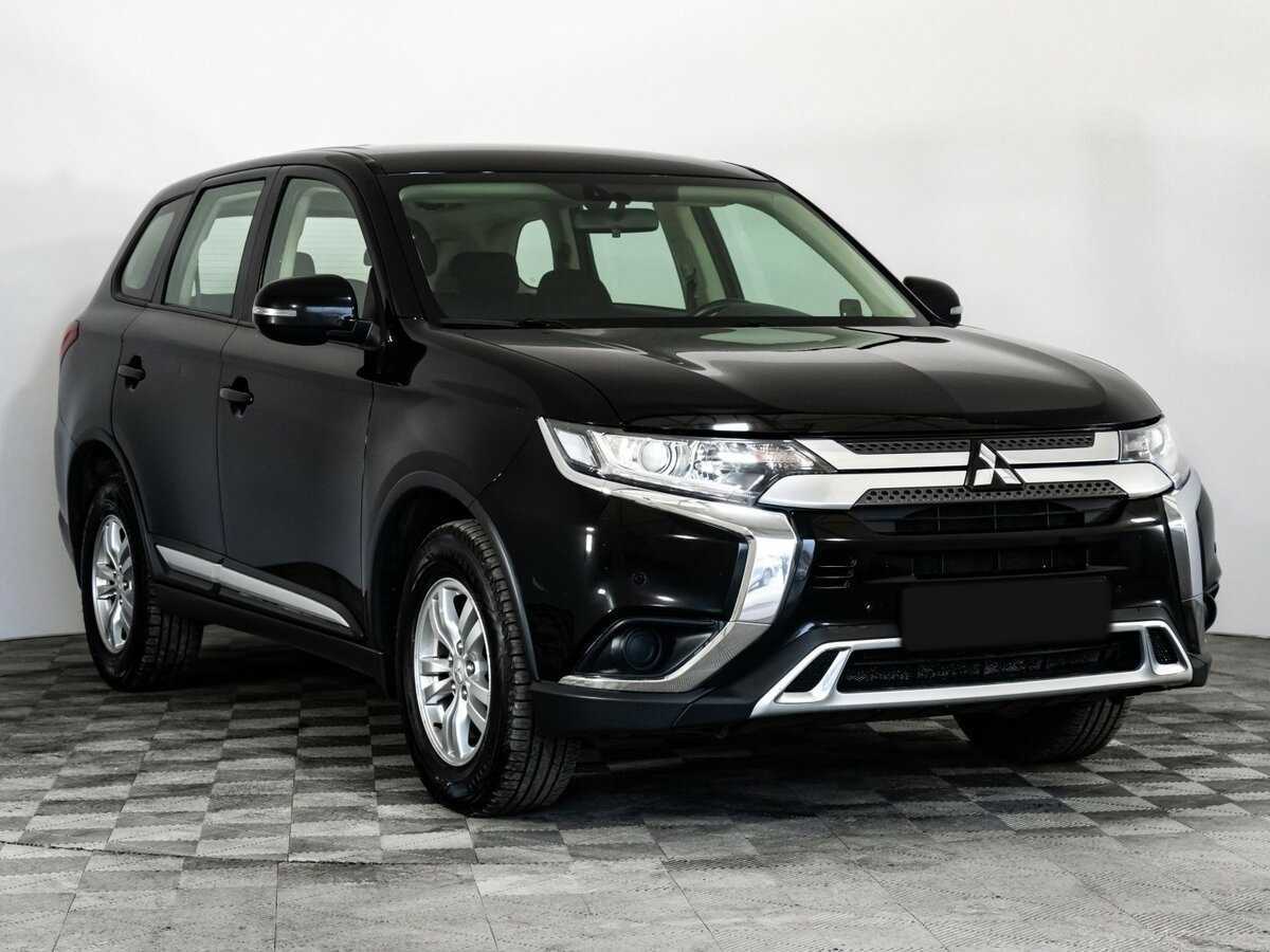 Mitsubishi Outlander 2018 года с пробегом. Фото: #2