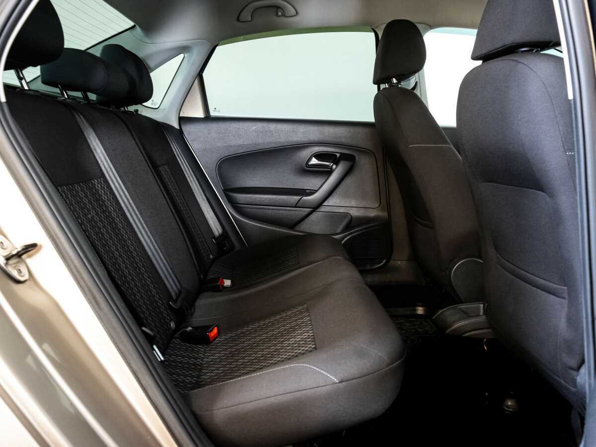 Б/У Фольксваген Поло 2016 года. Фото: #12